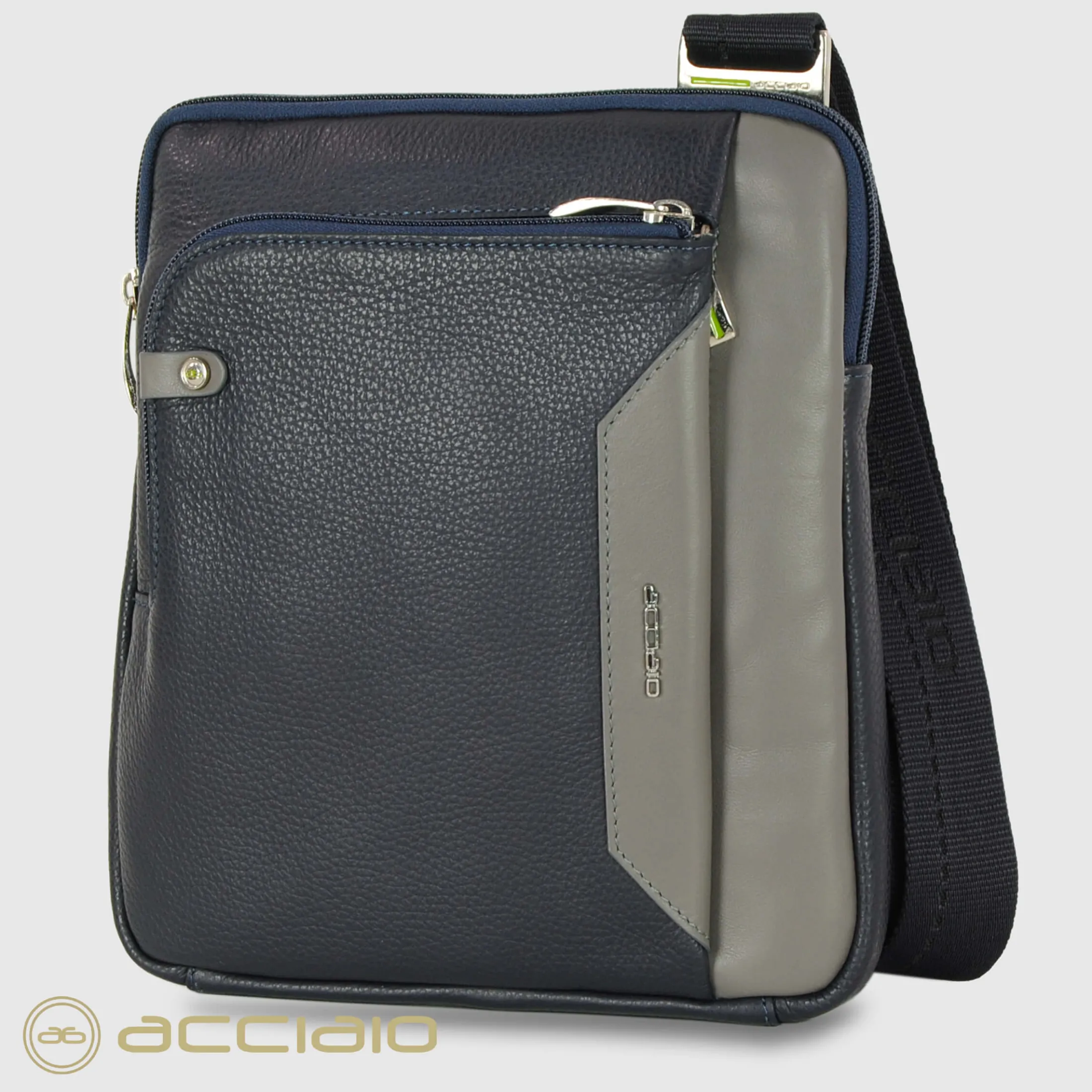 borsello_uomo_a_tracolla__1-37.webp Borsello uomo a Tracolla porta iPad 11" in pelle 2244 Blu Grigio
