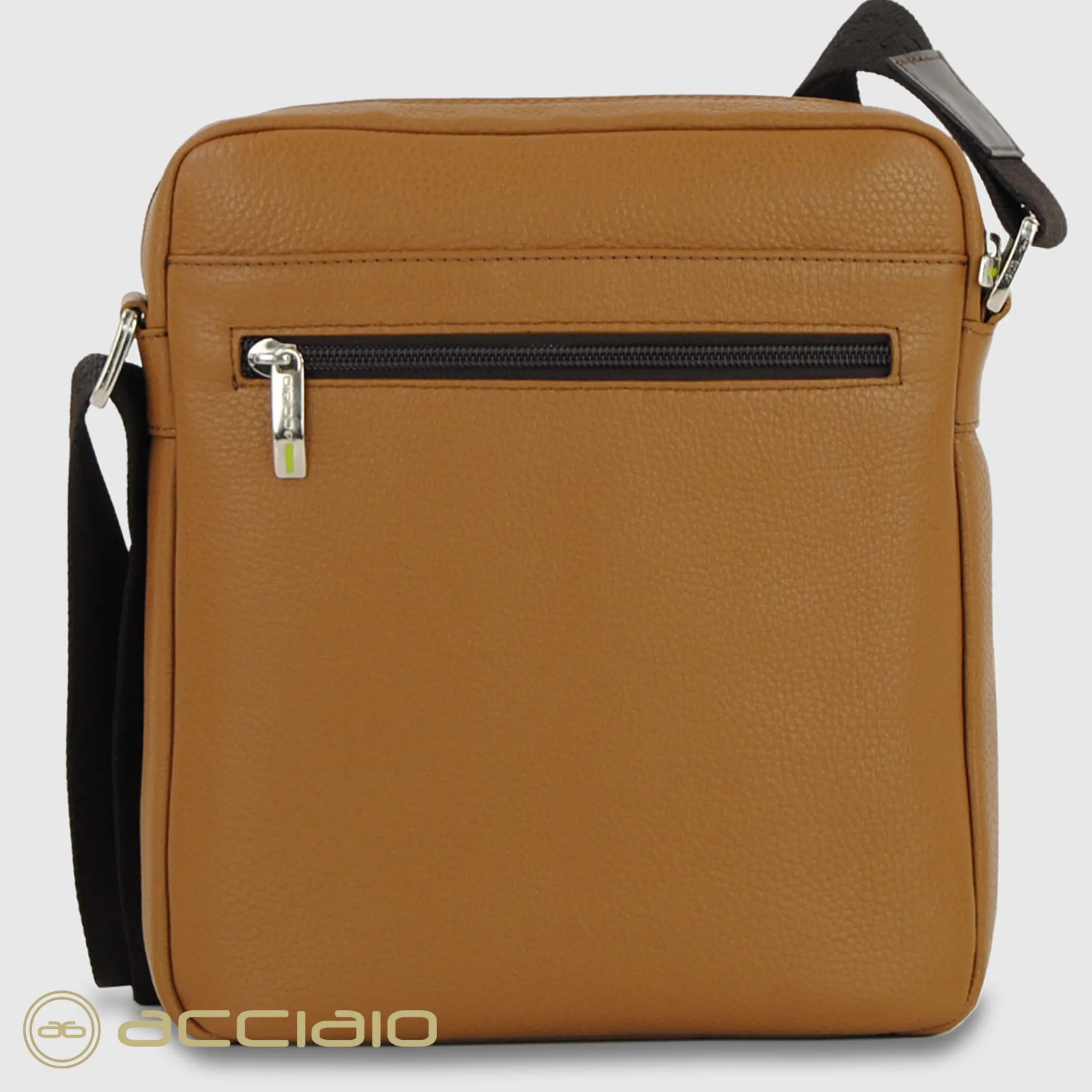 borsello_uomo_a_tracolla__3-36.webp Borsello uomo a Tracolla fianco largo 11" in pelle 2243