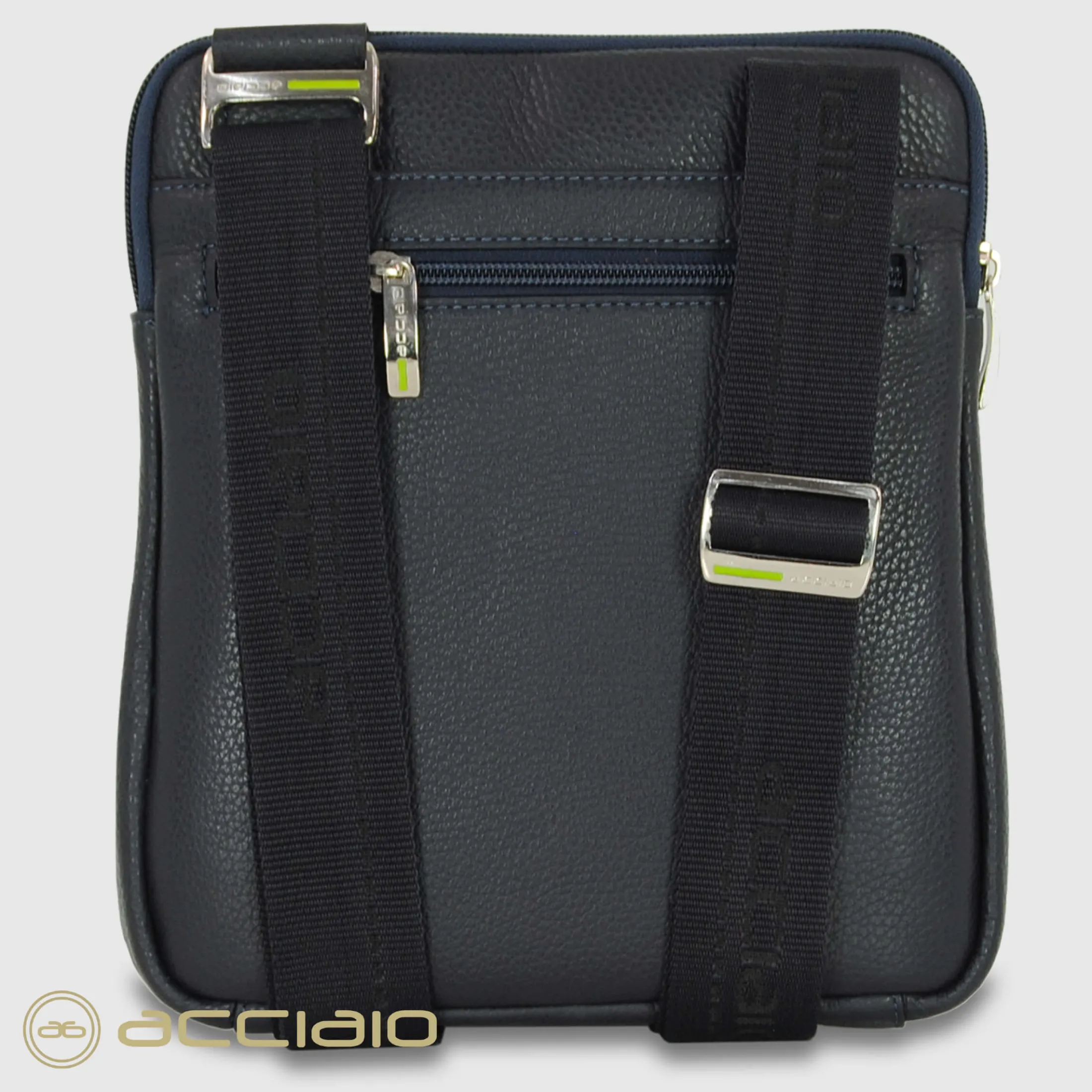 borsello_uomo_a_tracolla__3-37.webp Borsello uomo a Tracolla porta iPad 11" in pelle 2244 Blu Grigio