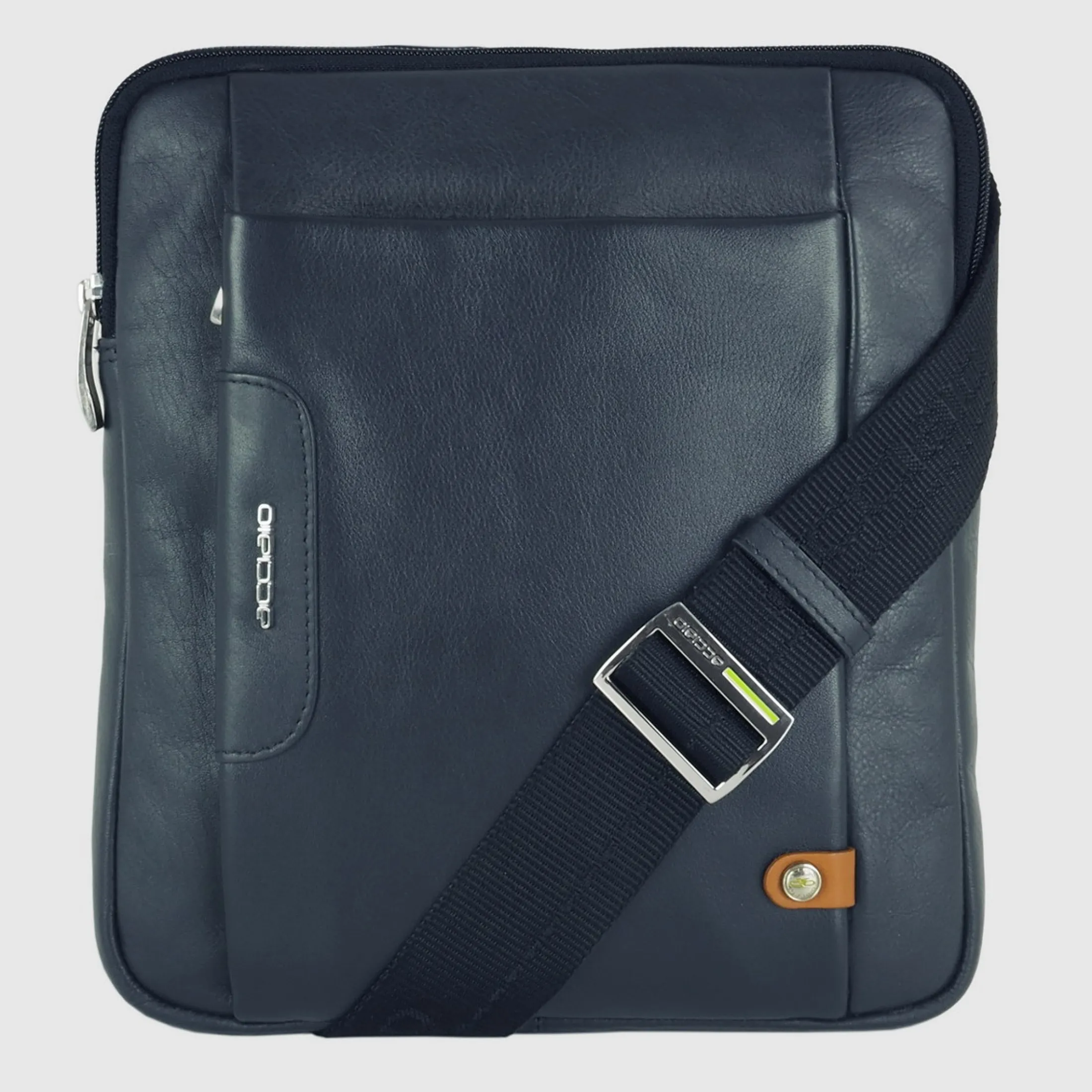 borsello_uomo_porta_ipad__0.webp Borsello uomo porta iPad doppio vano Fusion in pelle Blu