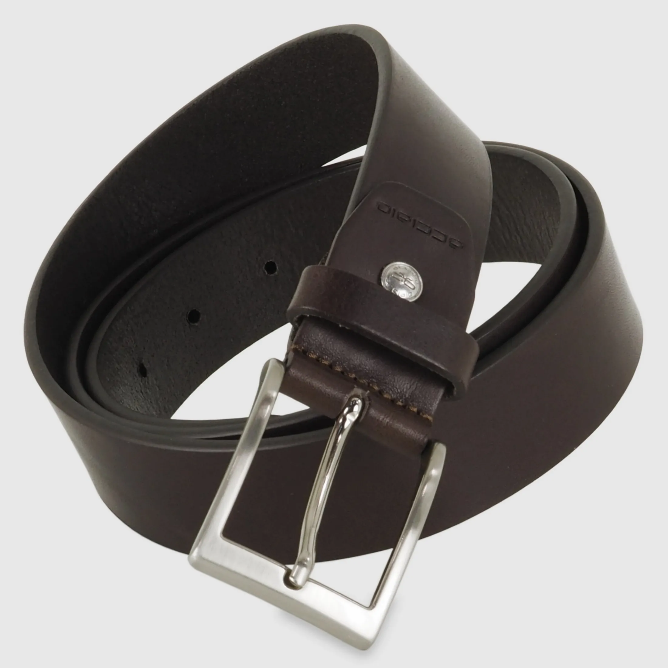 cintura_in_cuoio_casual_d_1-1.webp Cintura in cuoio casual da jeans colore Marrone