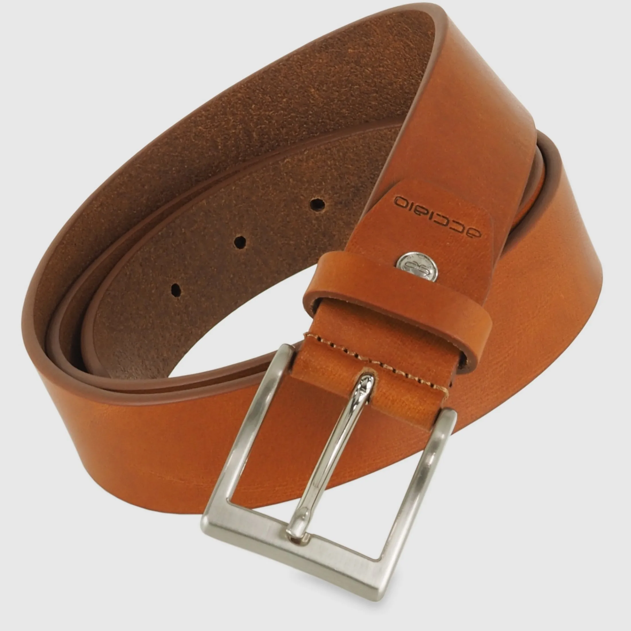 cintura_in_cuoio_casual_d_1.webp Cintura in cuoio casual da jeans colore Cognac