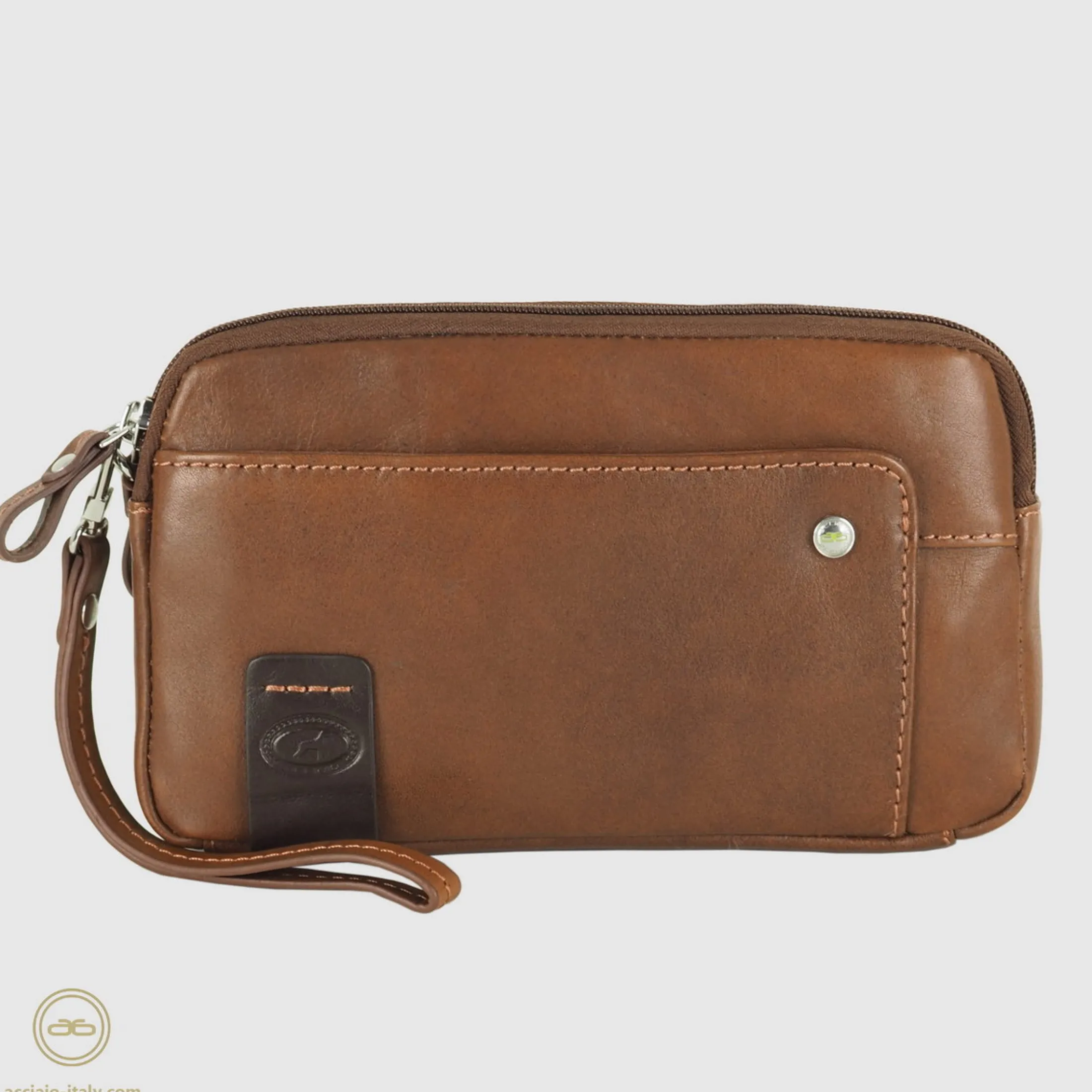 pochette_uomo_in_pelle__v_1-1.webp Pochette Uomo in pelle 2 vani zip borsello a mano Harry 7" Castagno