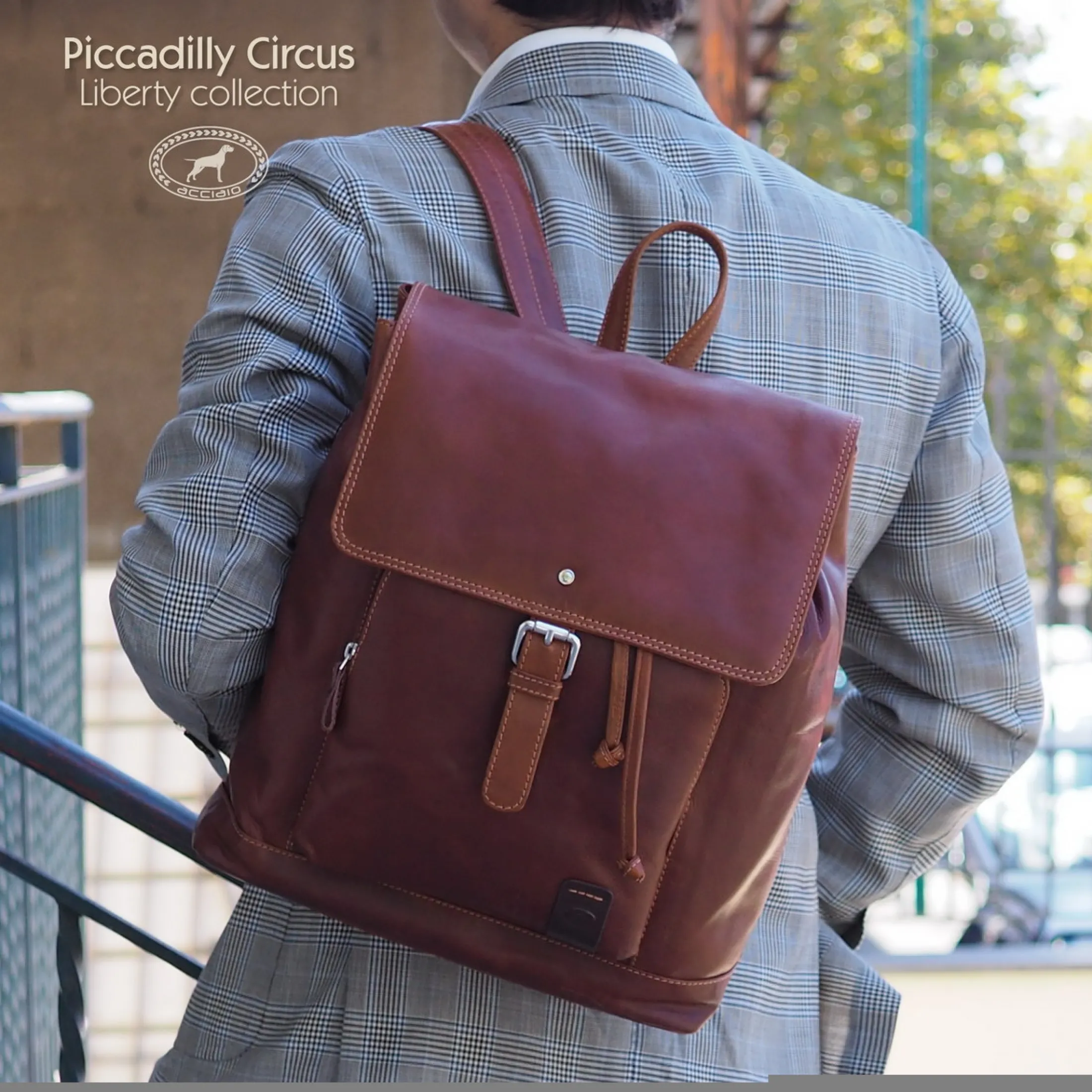 zaino_classico_in_pelle_p_2-1.webp Zaino classico in pelle Piccadilly 15" Castagno
