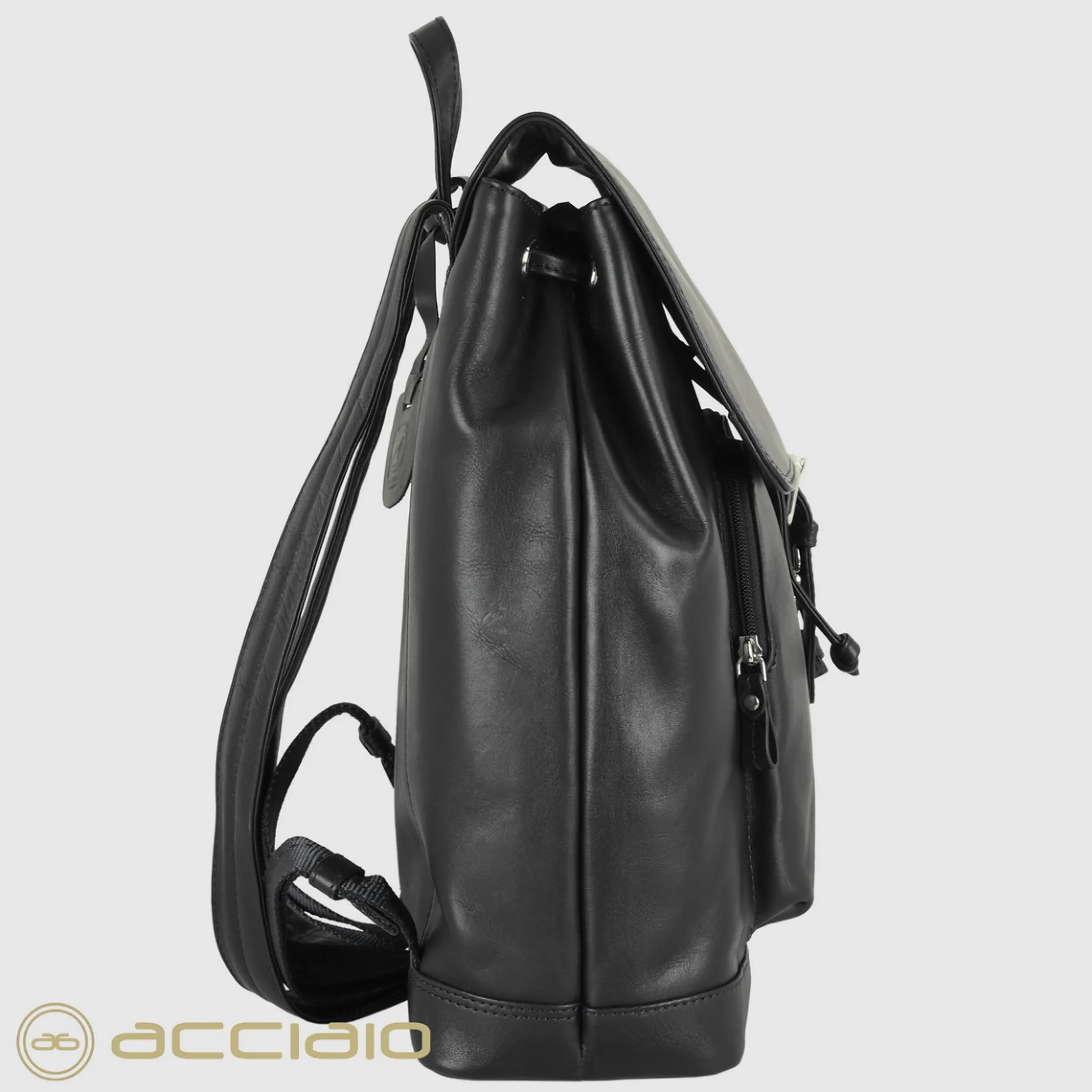zaino_classico_in_pelle_p_2-3.webp Zaino classico in pelle Piccadilly 15" Nero