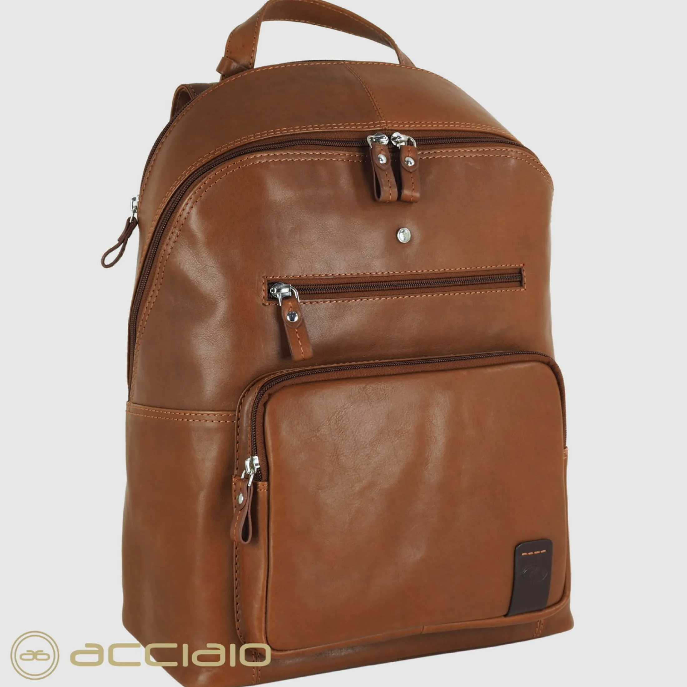 zaino_porta_pc_in_pelle_c_2-1.webp Zaino porta pc in pelle Carnaby St. 15" Castagno
