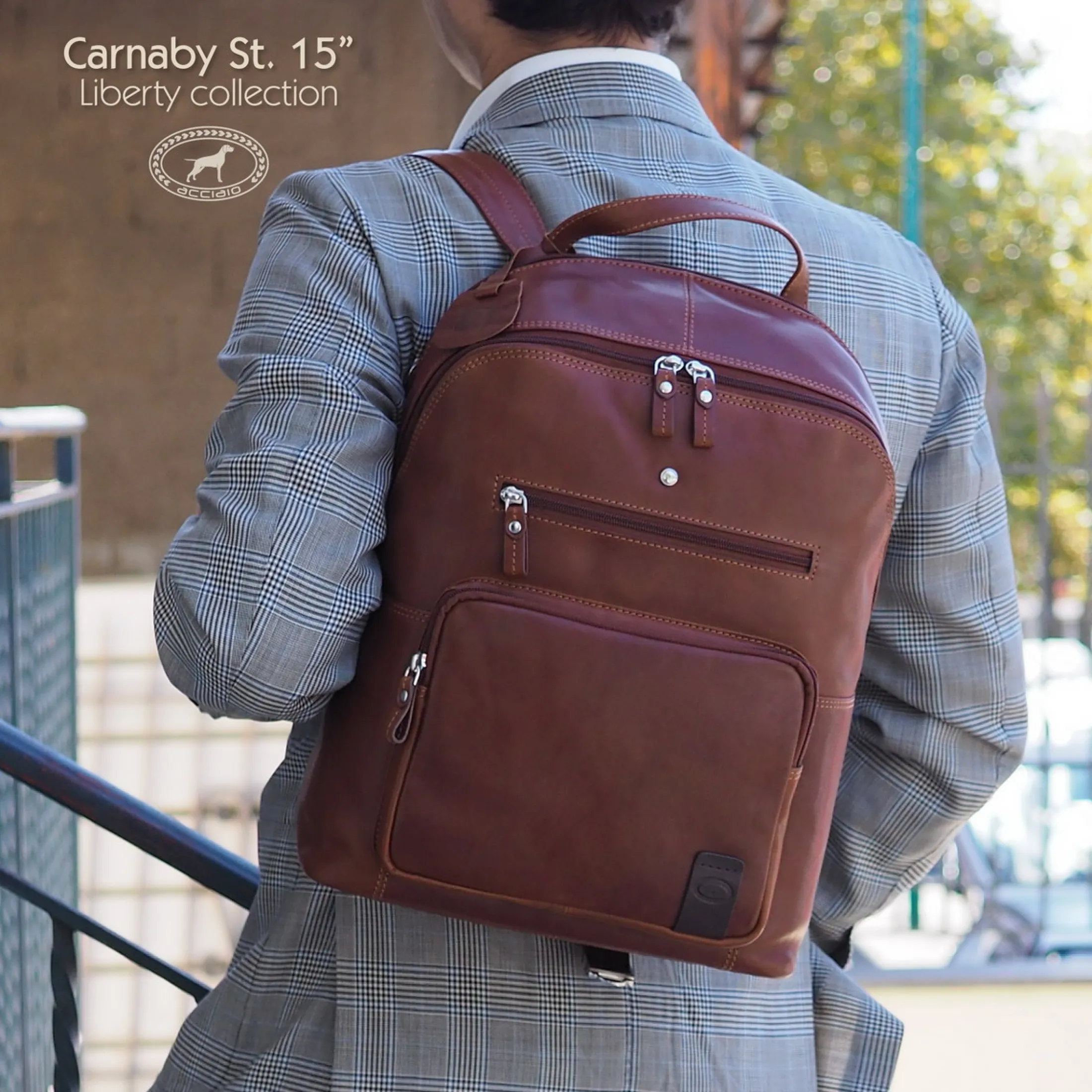 zaino_porta_pc_in_pelle_c_4.webp Zaino porta pc in pelle Carnaby St. 15" Castagno