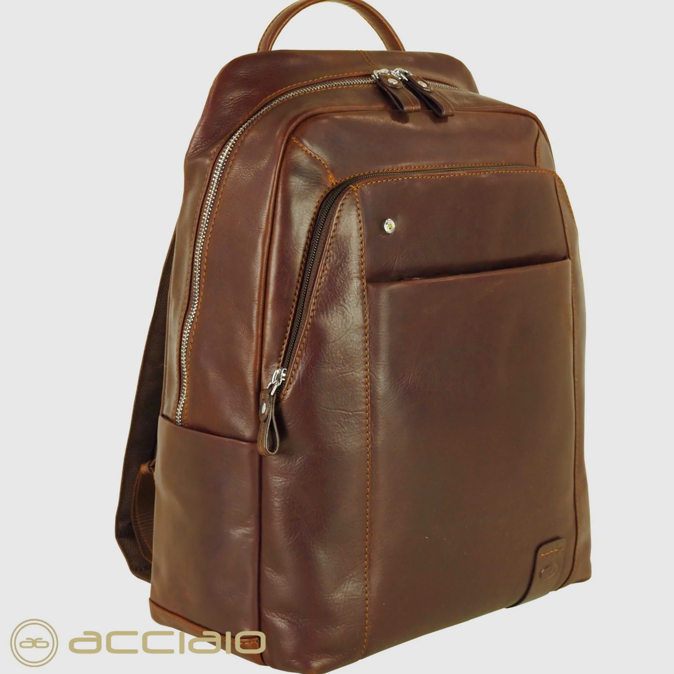 zaino_porta_pc_in_pelle_m_1.webp Zaino porta pc in pelle Manchester 15" Castagno