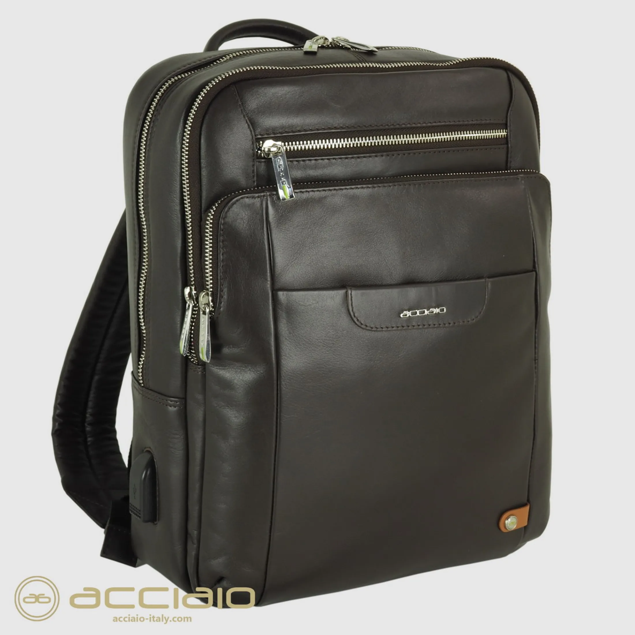 zaino_porta_pc_piccolo_zi_1-1.webp Zaino porta pc piccolo Zip 13" pelle Moka